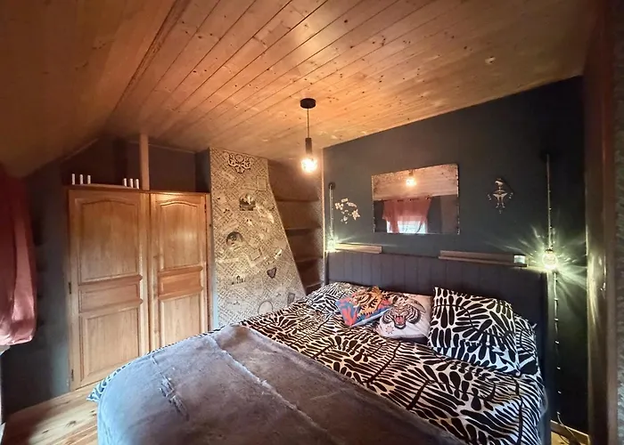 Holiday home Maison Cocon A Crespin