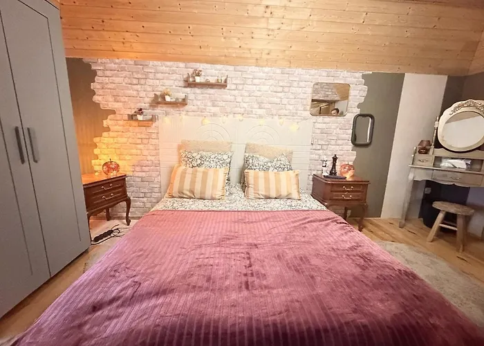 Holiday home Maison Cocon A Crespin *